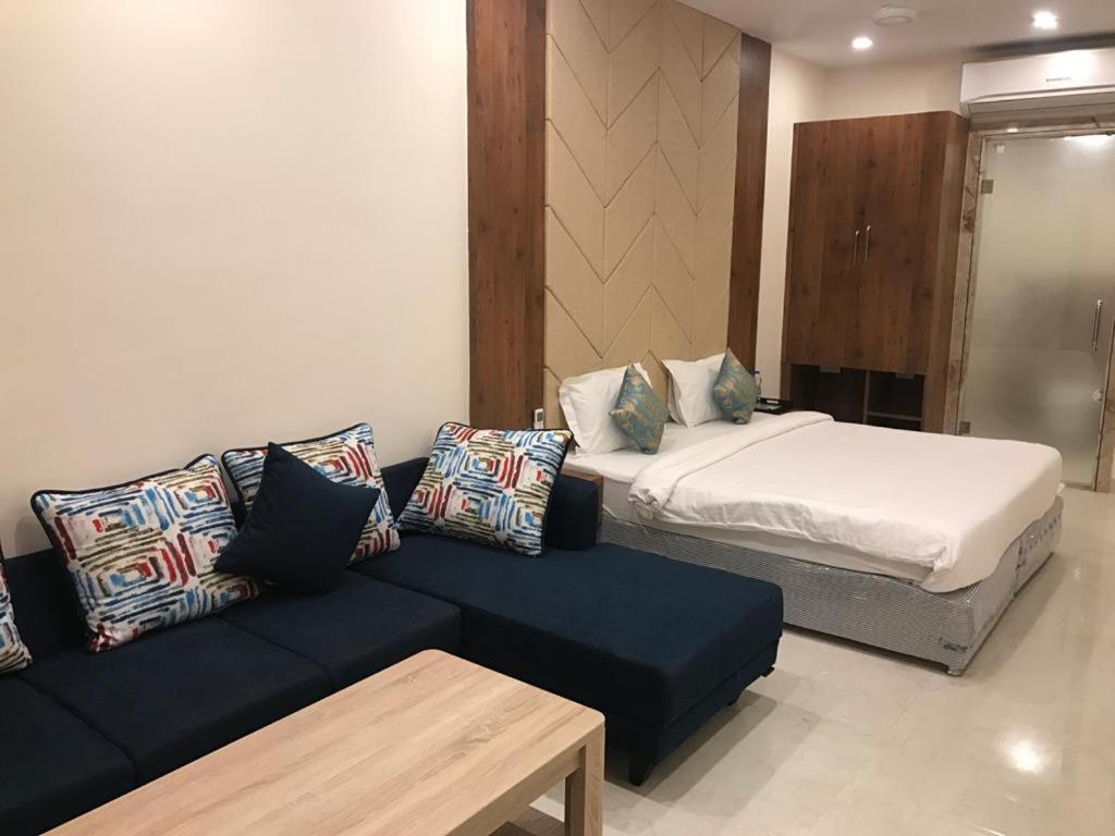 Hotel Hari Vilaas Varanasi Esterno foto
