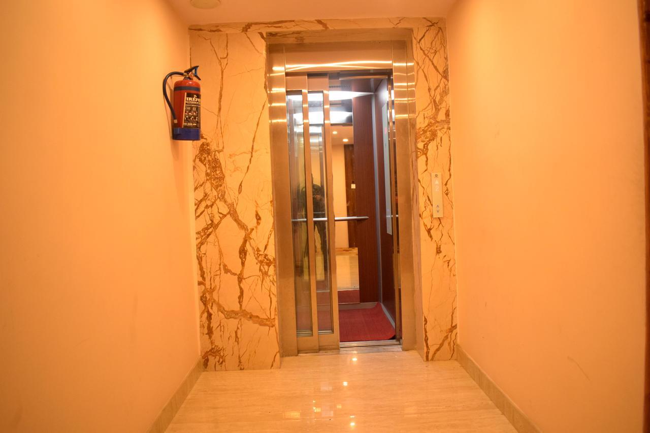 Hotel Hari Vilaas Varanasi Esterno foto